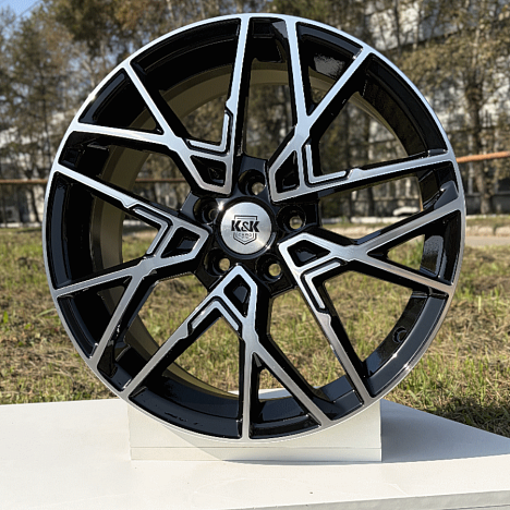Вудроф (КС1044) 7.000xR18 5x108 DIA54.1 ET38 алмаз черный Вудроф (КС1044) 7.000xR18 5x108 DIA54.1 ET38 алмаз черный